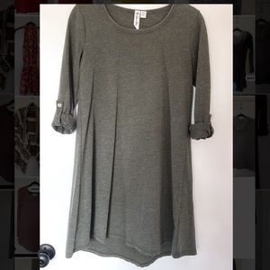 !!! NEVER BEEN WORN !!! 3/4 Sleeve Sweater Dress